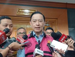 Tom Lembong Dituntut 7 Tahun Penjara dalam Kasus Impor Gula, Jaksa Disoraki