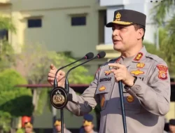 Kapolda Aceh Di-peusijuek Tiga Ulama Kharismatk Pidie, Akan Urus Asuransi 5 Remaja Hanyut di Sungai