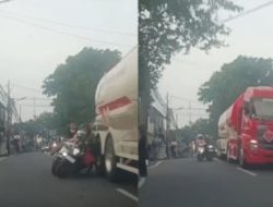 Pemotor Tewas Terlindas Truk Tangki Pertamina di Jembatan Pelawad 2