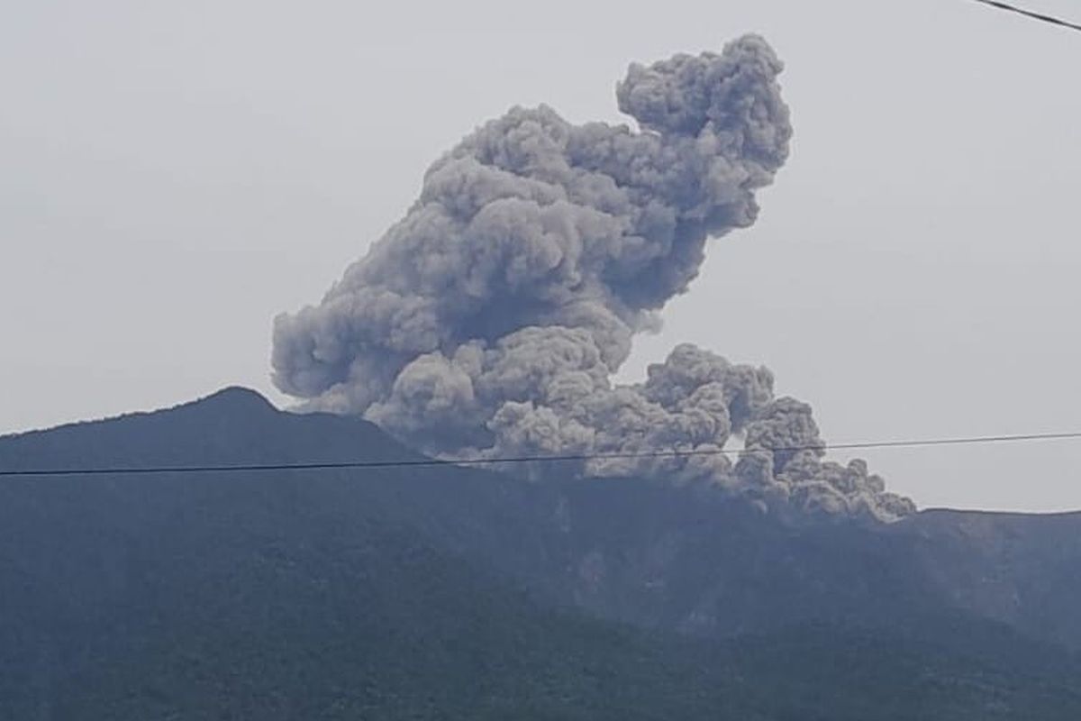 Gunung Marapi Erupsi